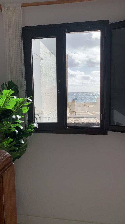 Eterna Primavera, A 40M De La Piscina Natural Punta Mujeres Exterior foto